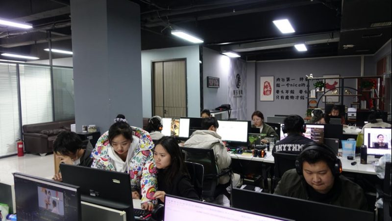 活动策划投影仪设备参数