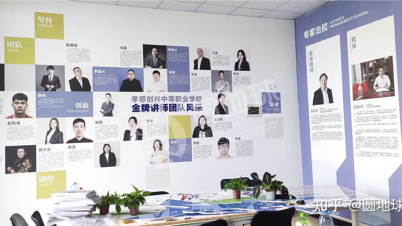在制定投放策略时，要考虑以下因素：